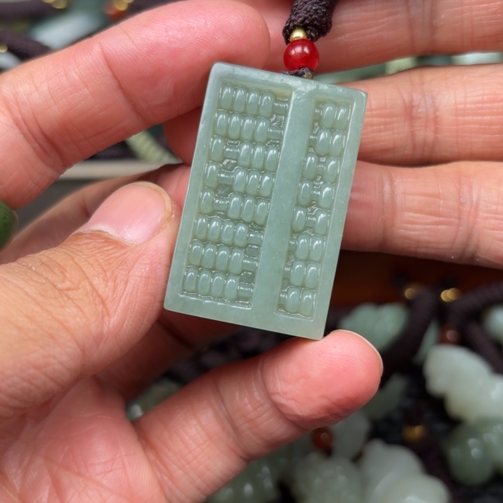 和田玉吊坠未镶嵌