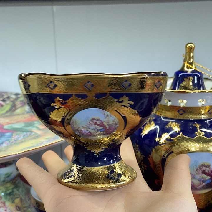 瓷片瑕疵……………………………………