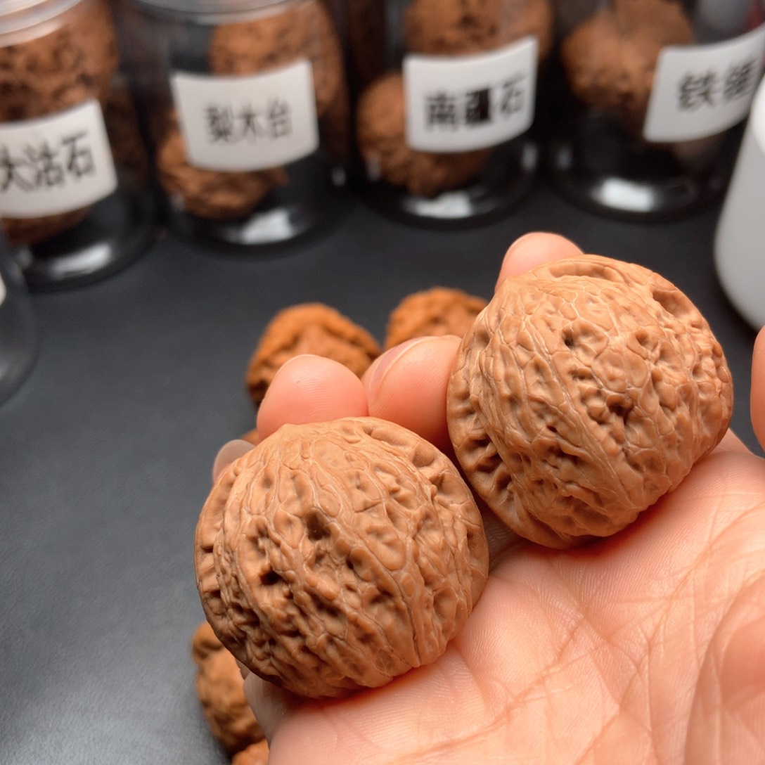 文玩核桃吊坠铁锤35