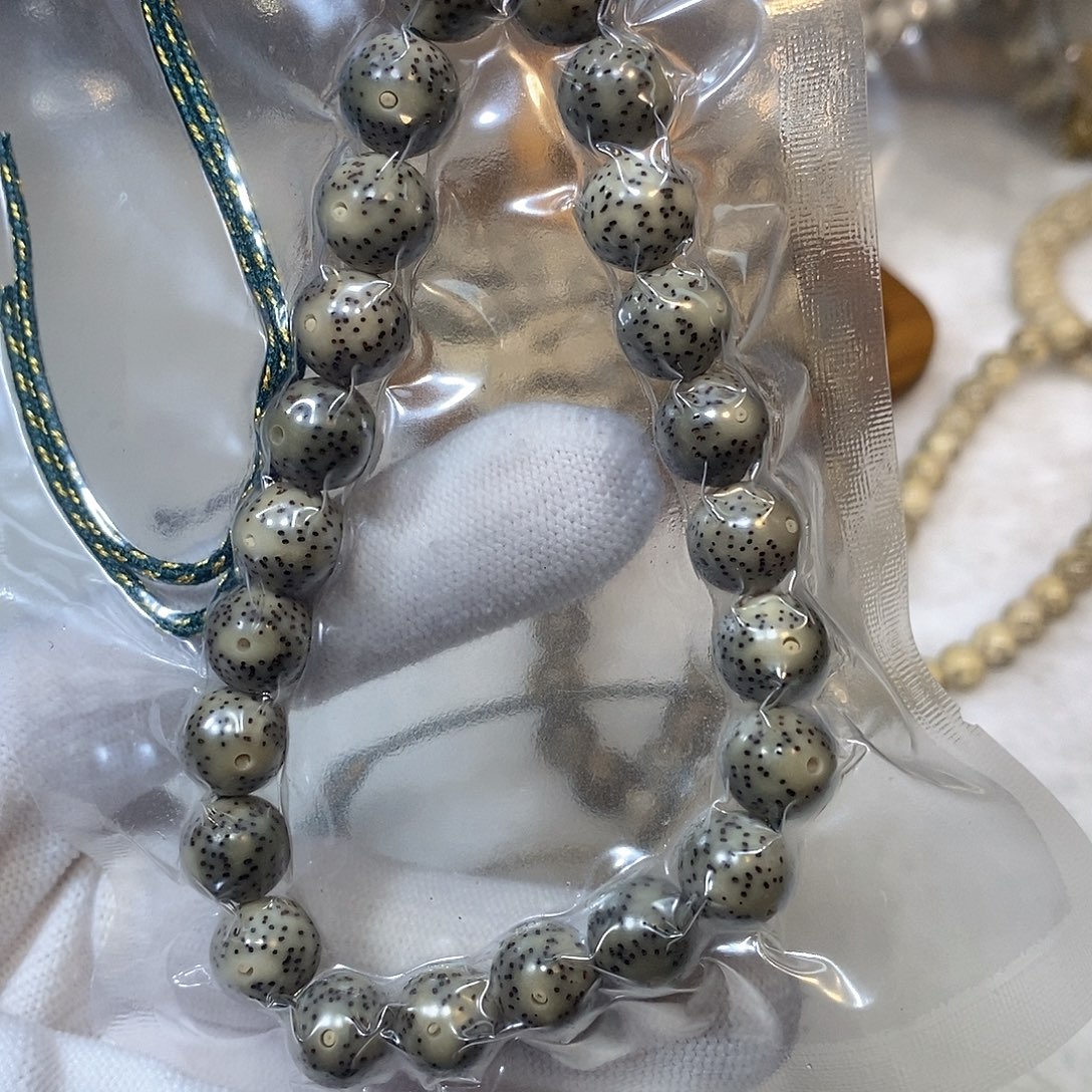 星月菩提吊坠10圆石玉手持