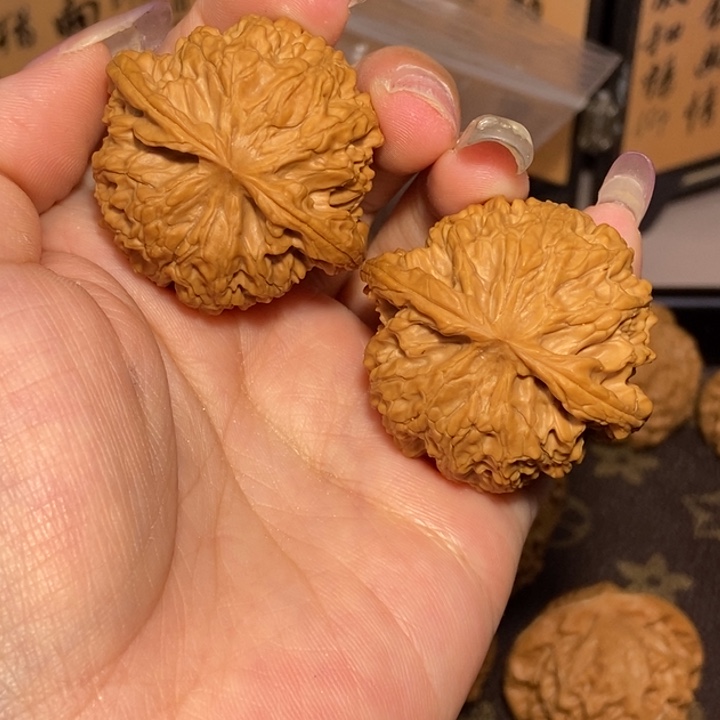 文玩核桃把件之*40尺全品苹果园