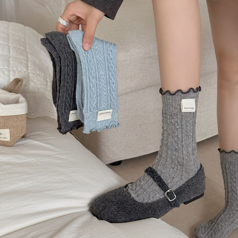 无骨袜羊毛木耳边布标女秋冬加厚保暖堆堆袜ins韩系布标堆堆袜