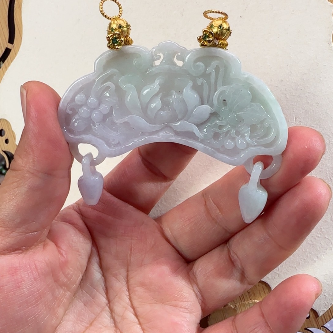 翡翠颈饰未镶嵌仿古