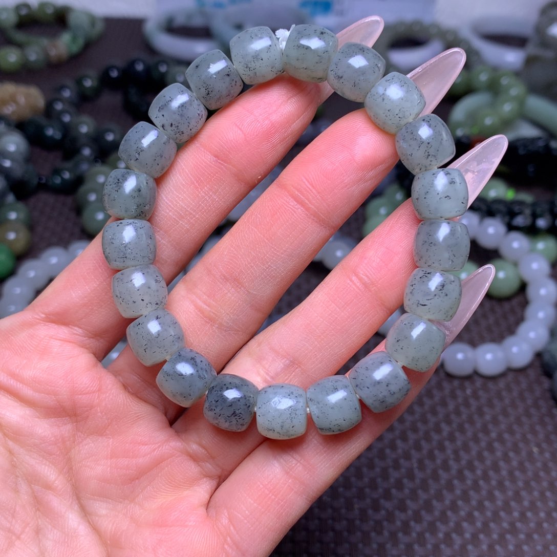 未镶嵌手串和田玉卡10