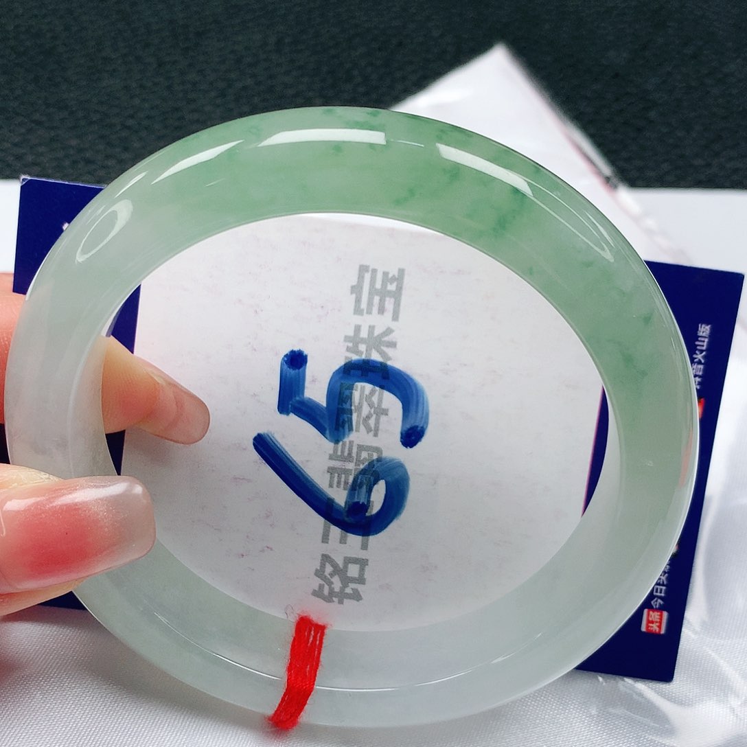 翡翠手镯未镶嵌缅甸天然a货翡翠