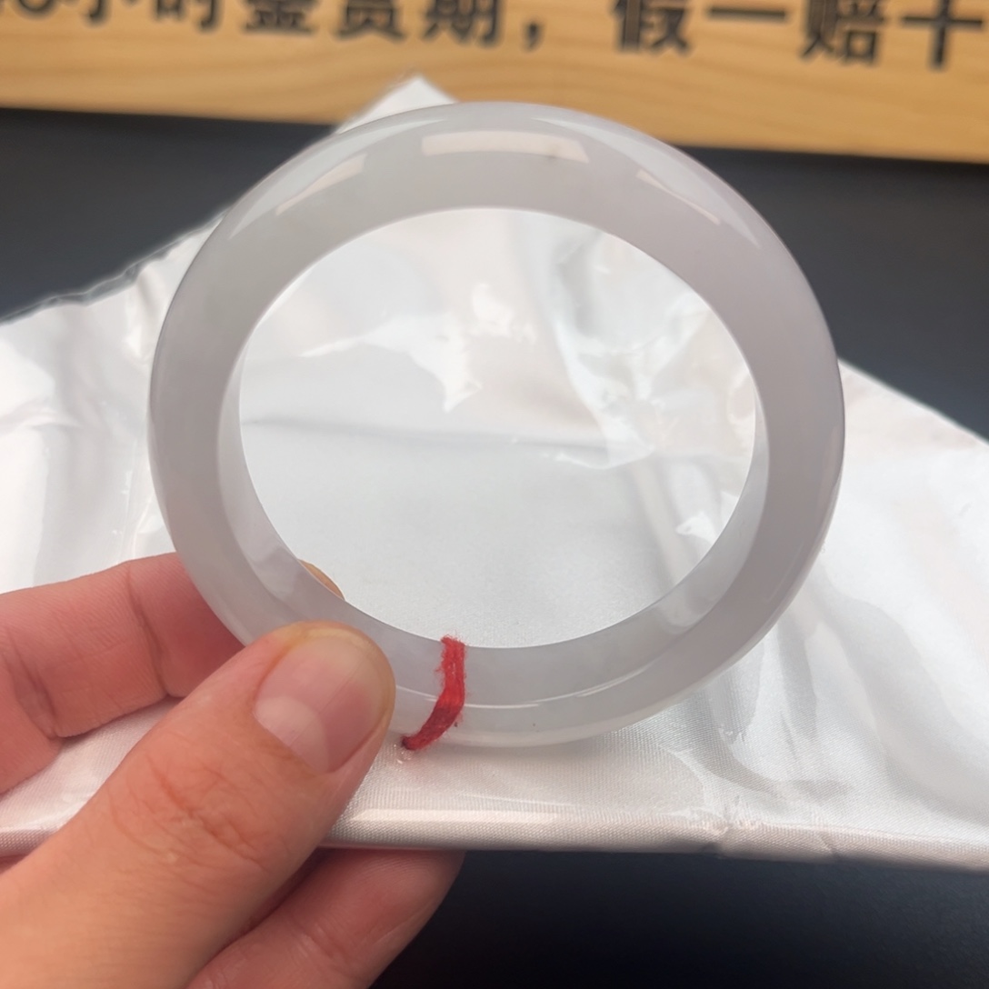 翡翠未镶嵌手镯-4