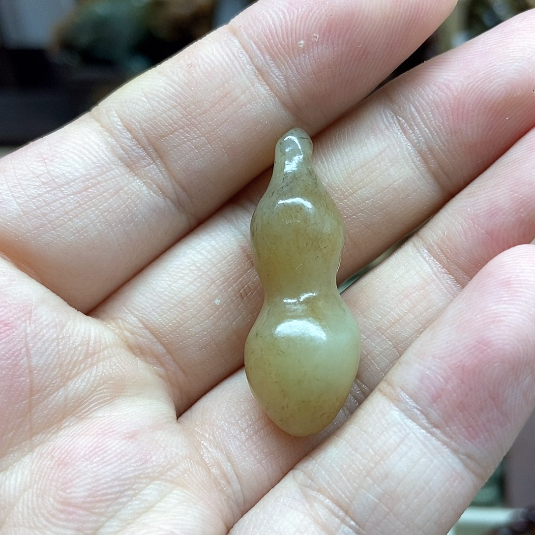 岫岩老玉（透闪石质玉）挂件未镶嵌