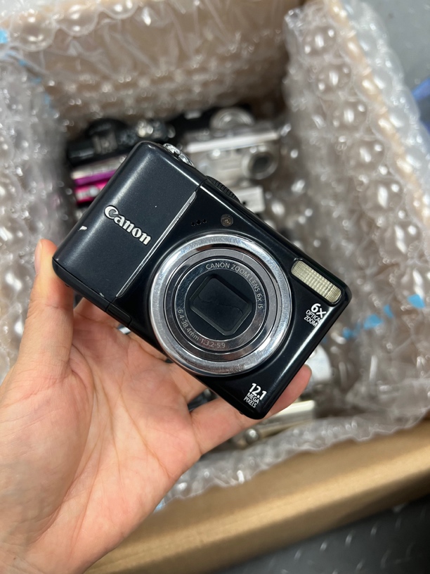 9新 Canon/佳能 A2100 数码相机 冷白皮出片