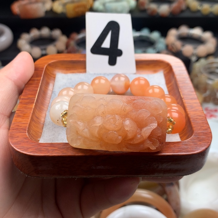 石英质玉手链未镶嵌