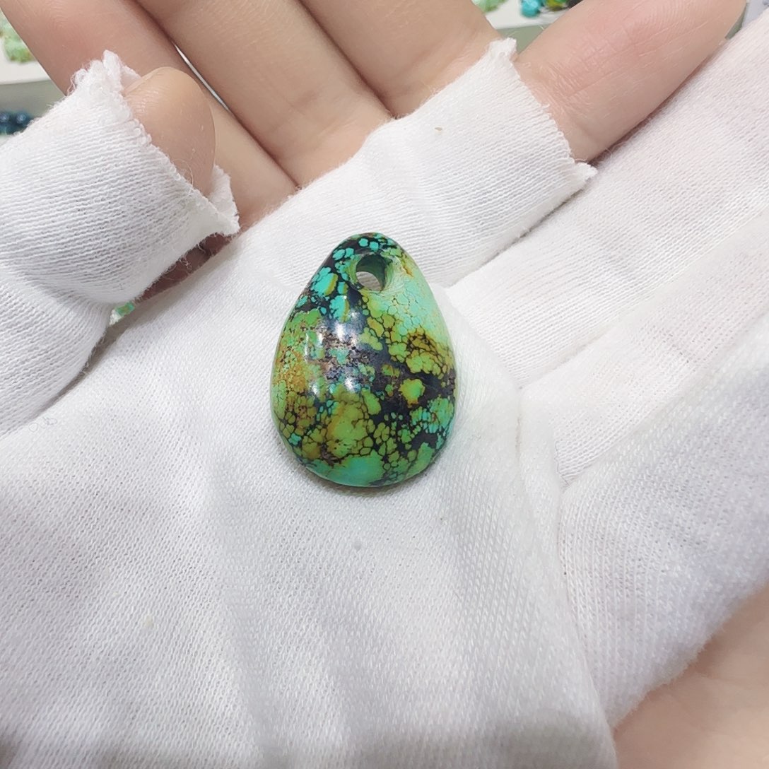 绿松石未镶嵌原矿绿松石