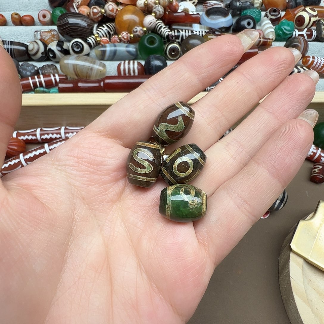 玛瑙/玉髓未镶嵌珠宝半成品