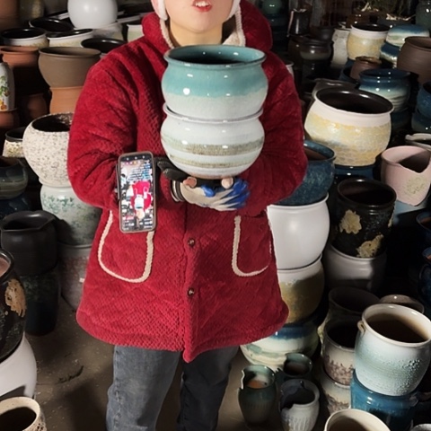 口19高13瑕疵盆子。