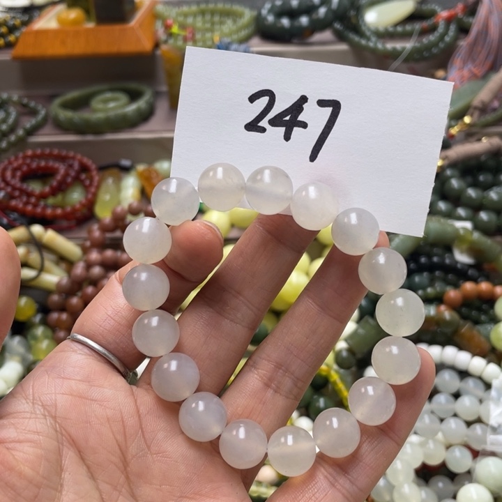 未镶嵌蛇纹石玉手链