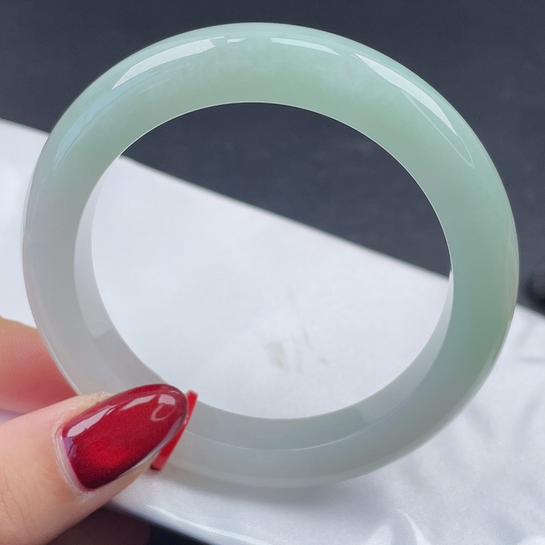 翡翠未镶嵌手镯55圈口