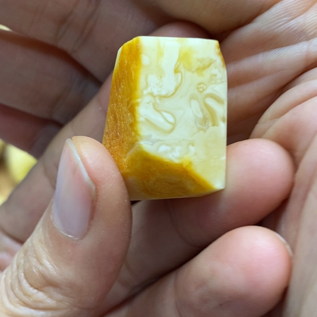 定制琥珀定制蜜蜡未镶嵌传世琥珀蜜蜡定制