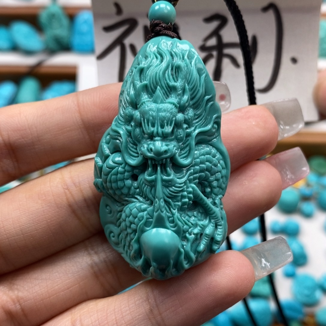 未镶嵌绿松石颈饰