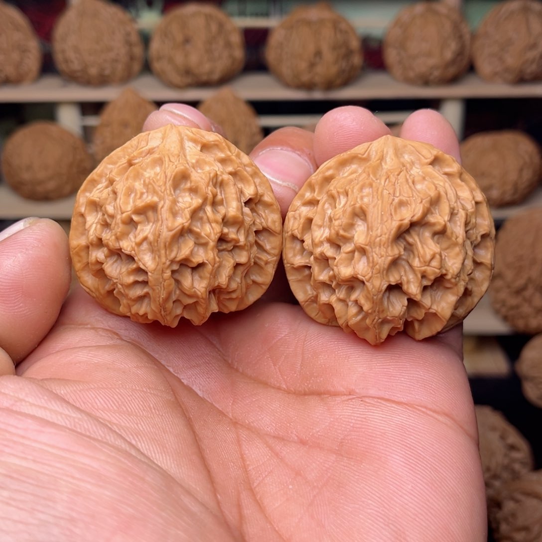 文玩核桃把件文玩核桃把件42尺苹果园