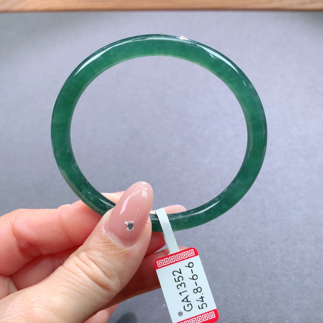 翡翠手镯未镶嵌天然翡翠手镯叮当镯