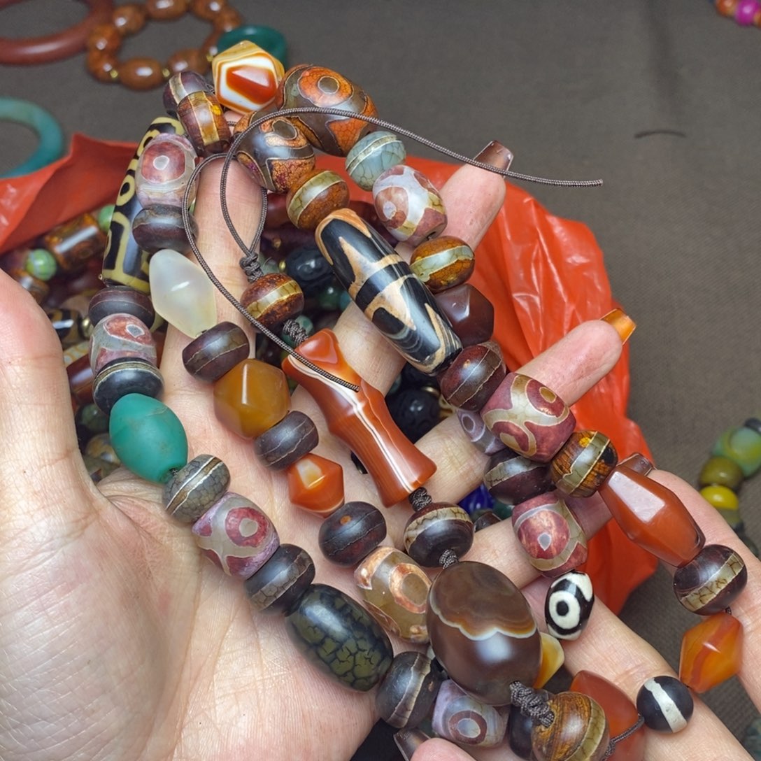 玛瑙/玉髓颈饰未镶嵌