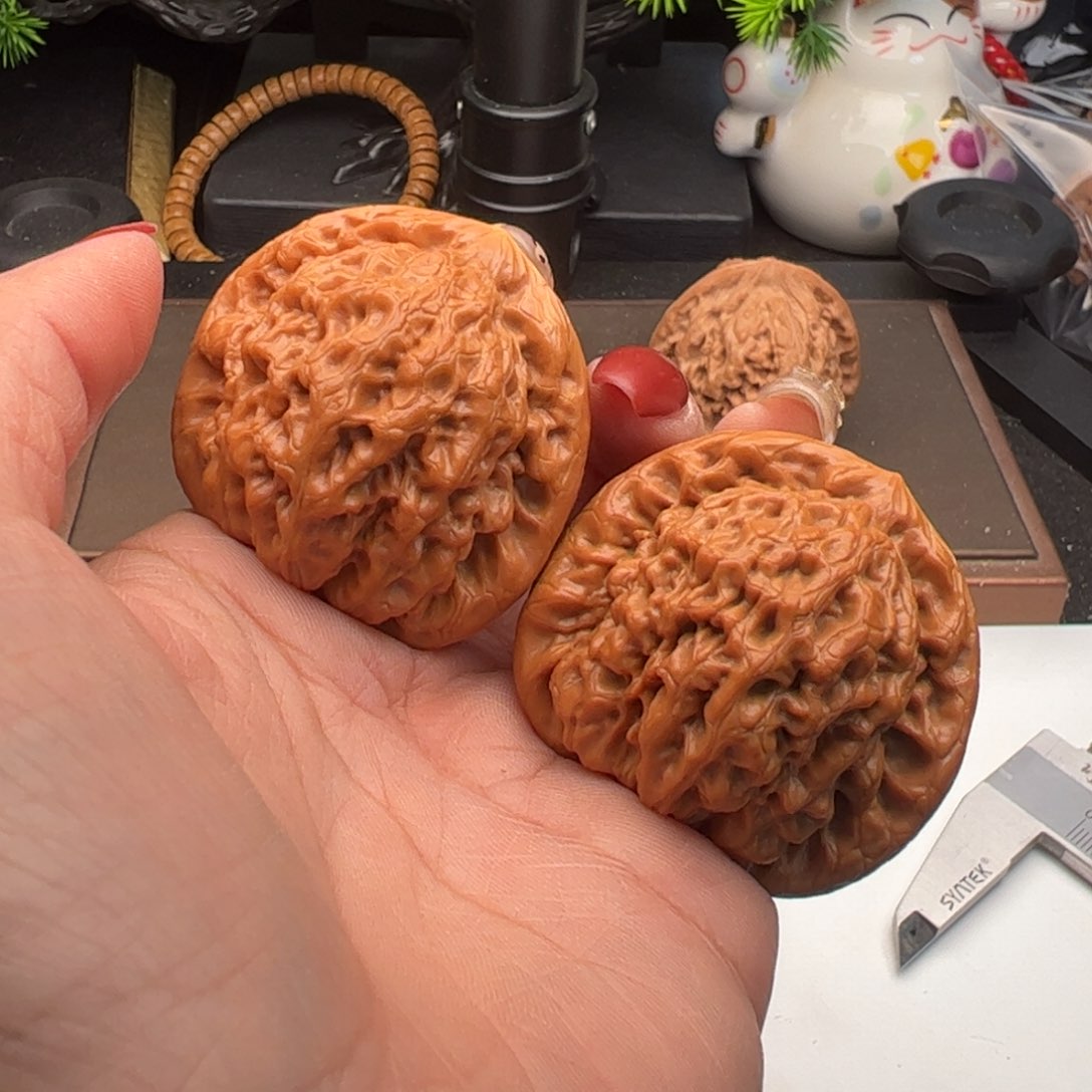 文玩核桃吊坠滢金公子44