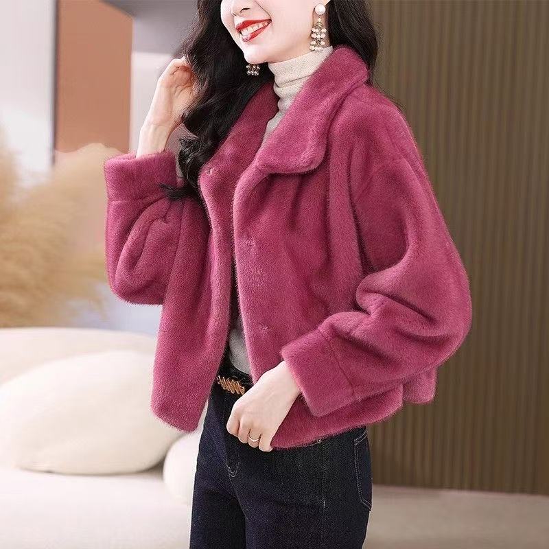 2025新款百搭皮毛一体冬季短款加厚时尚保暖妈妈款立领外套上衣