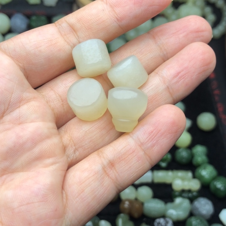 【闪购商品】和田玉未镶嵌颈饰
