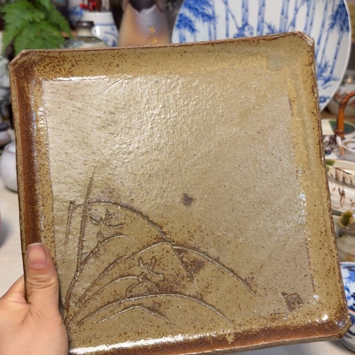 盘子好看的人不配