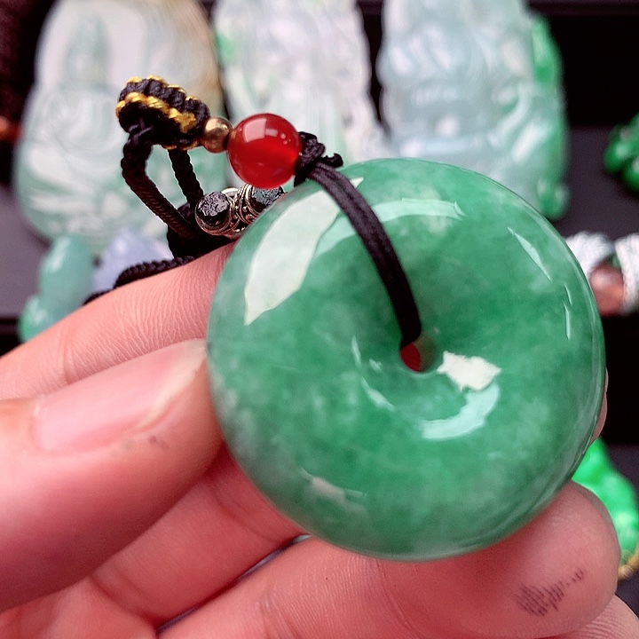 翡翠足银镶嵌吊坠(不含链)