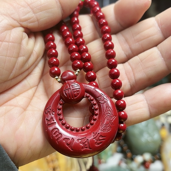 石英质玉颈饰合金