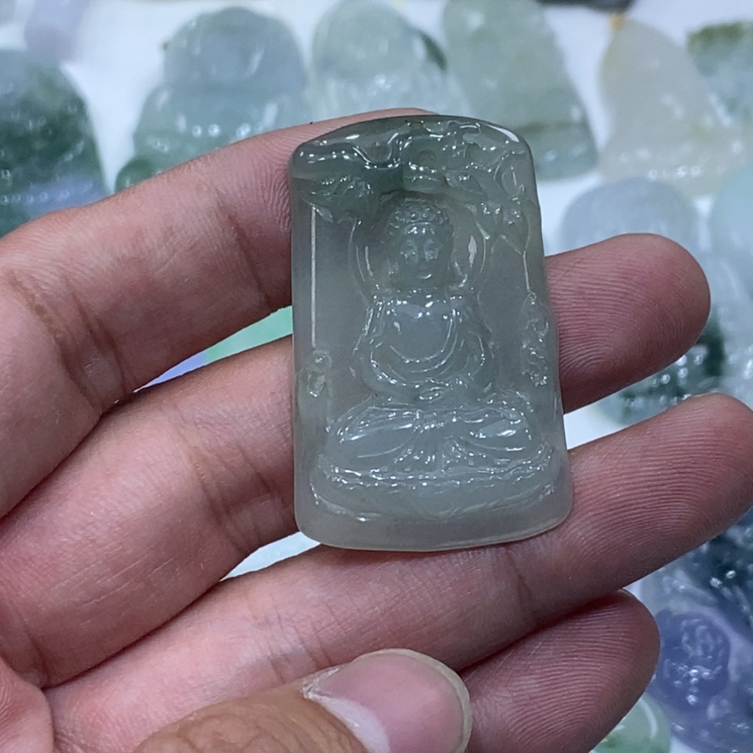 翡翠未镶嵌吊坠(不含链)大日如来