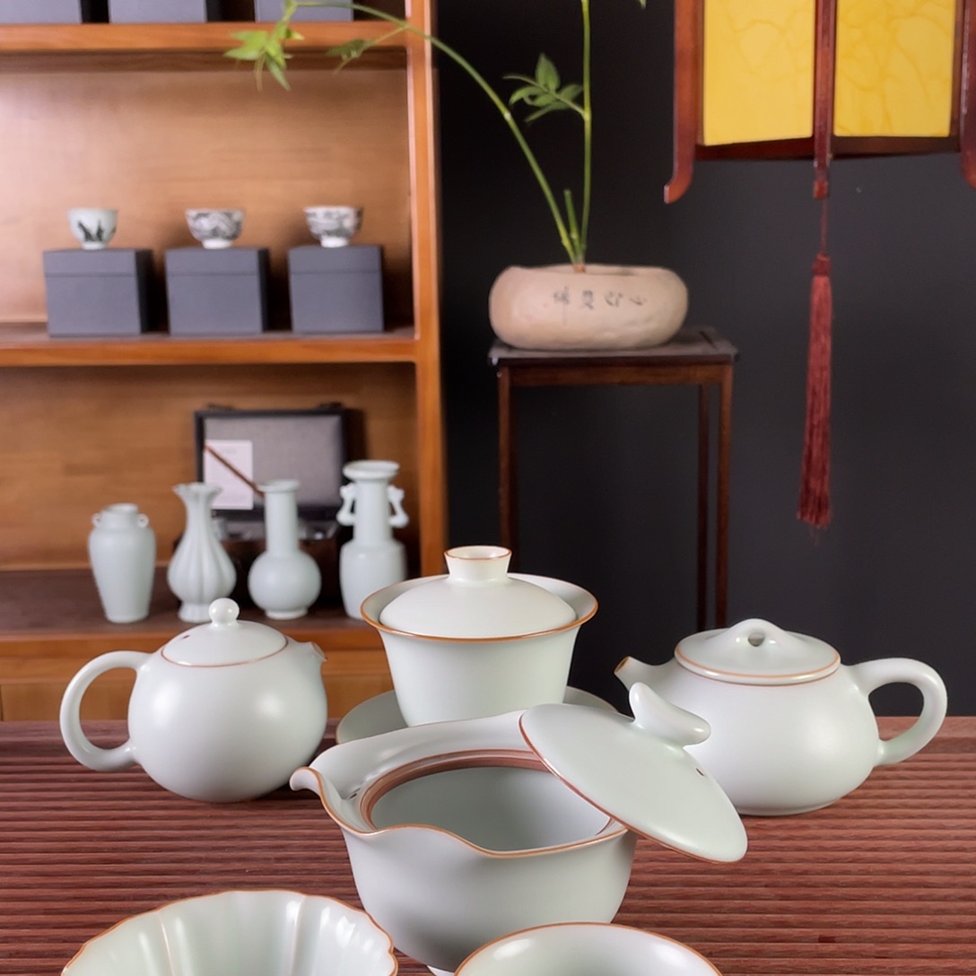 月***坑经典款的设计风格壶