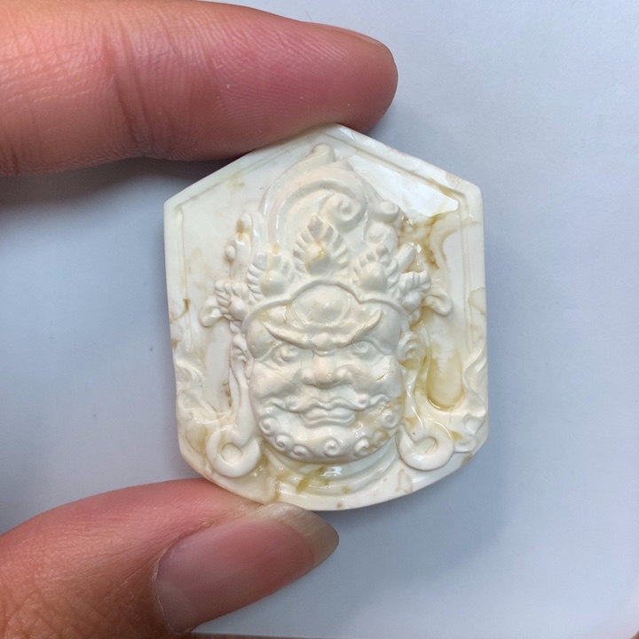 【闪购商品】琥珀珠宝奇石未镶嵌9克黄财神