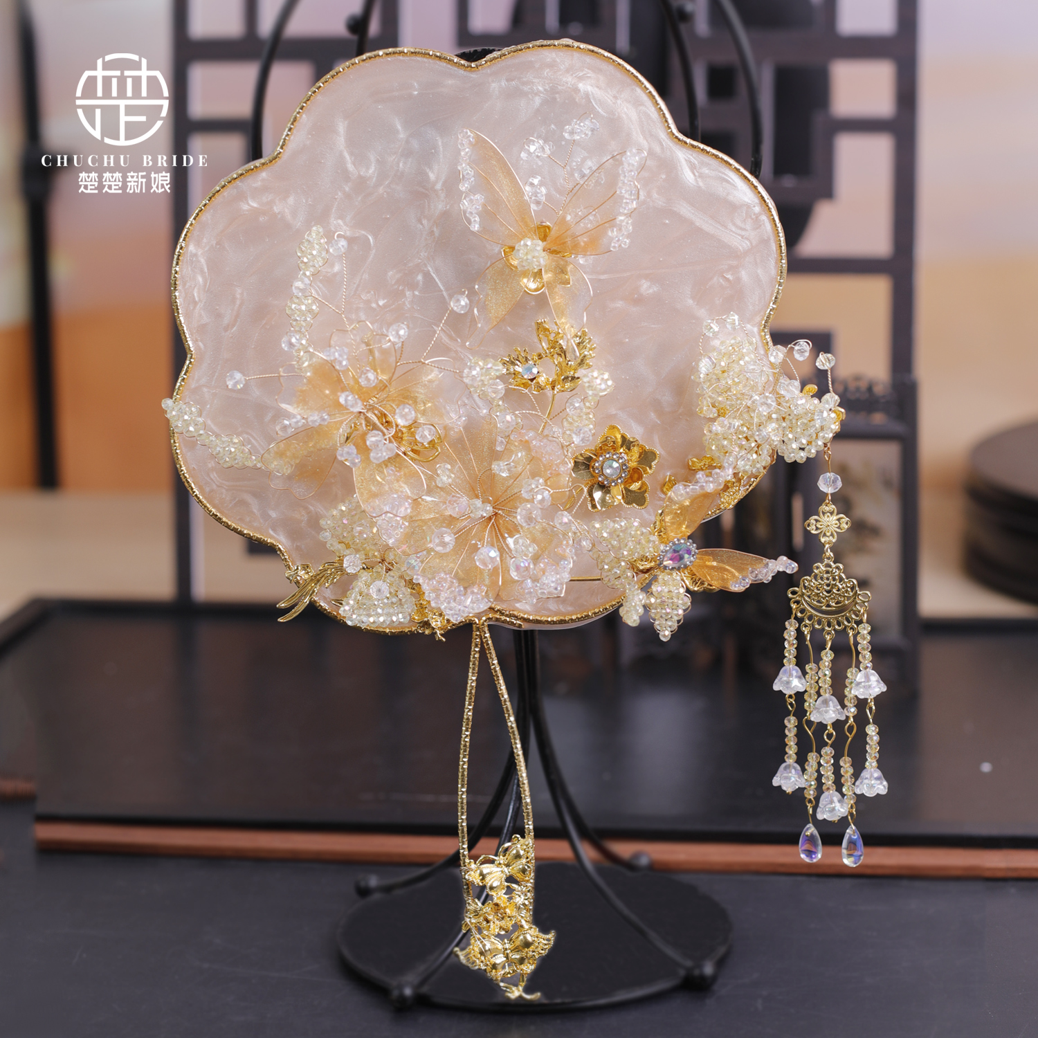 新娘百搭秀禾服团扇高级感复古水凝胶扇子古典龙凤褂晨袍配饰