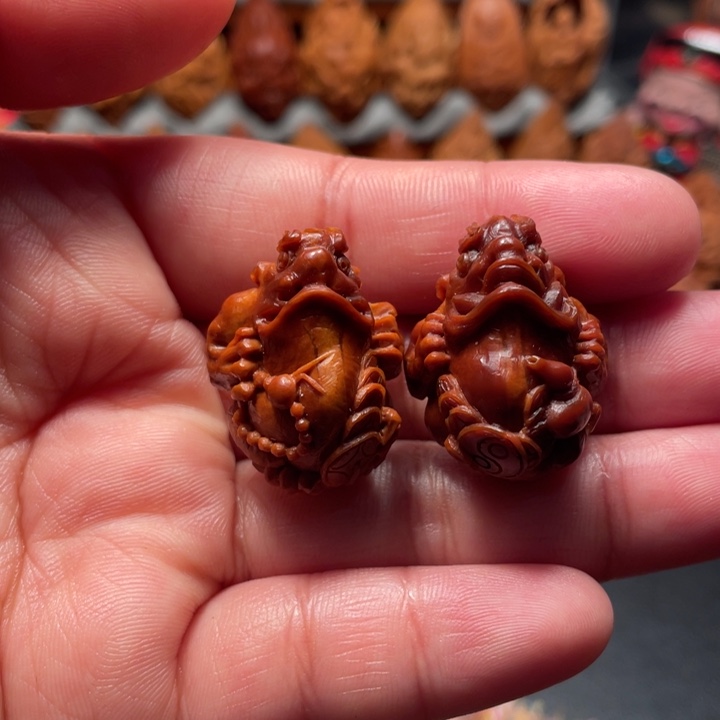 【闪购商品】橄榄核手串/手链招财蛤蟆