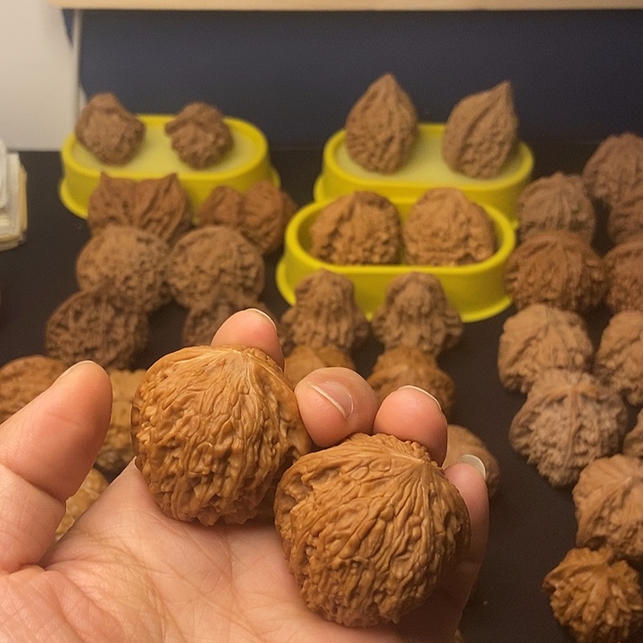 语****文玩核桃   绣球   