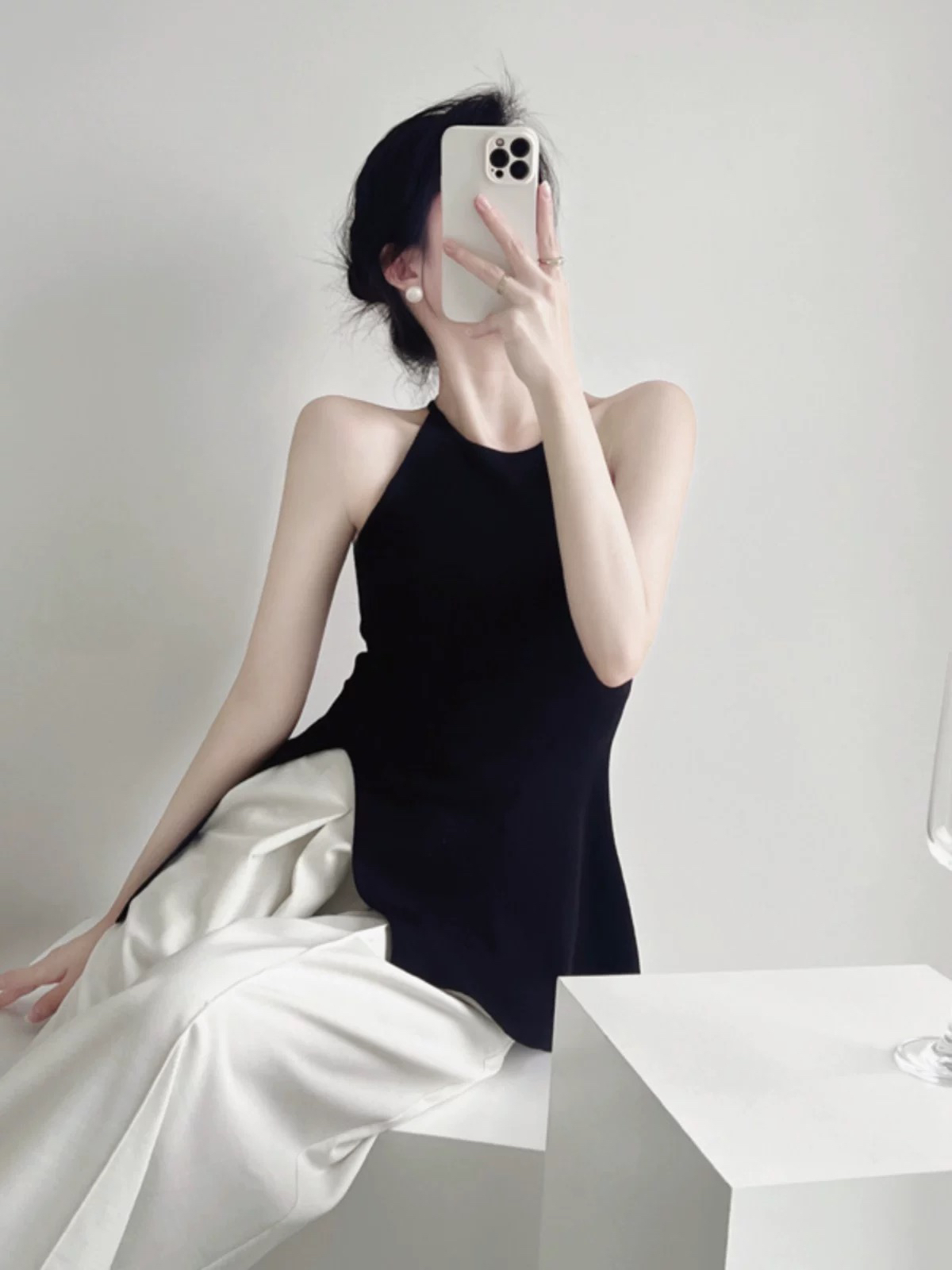 百搭显瘦修身纯欲风上衣