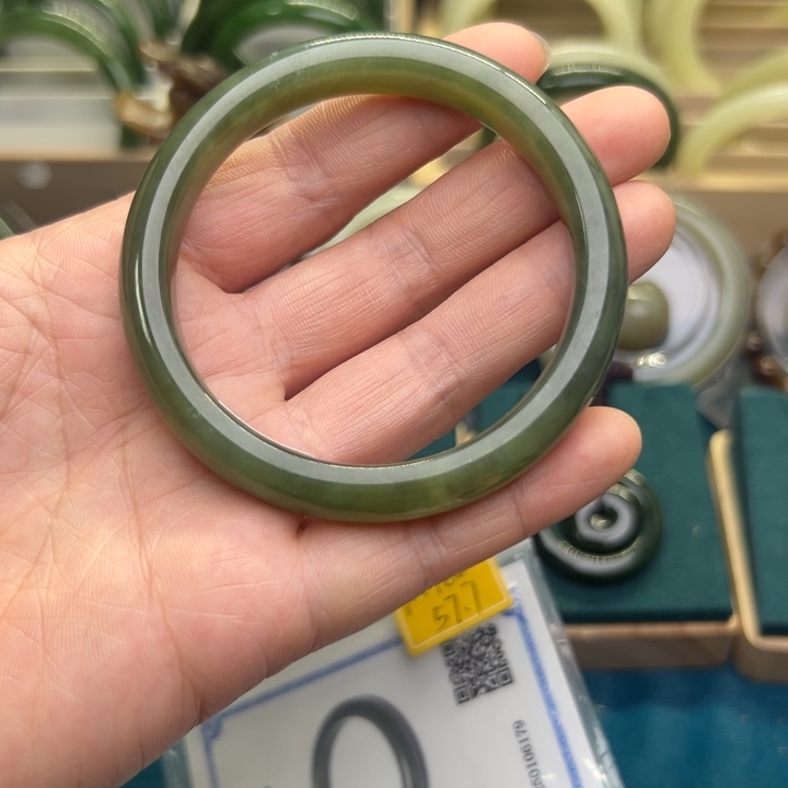 和田玉手镯未镶嵌57.7圈围1780