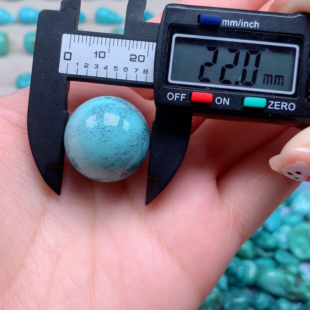 绿松石颈饰未镶嵌