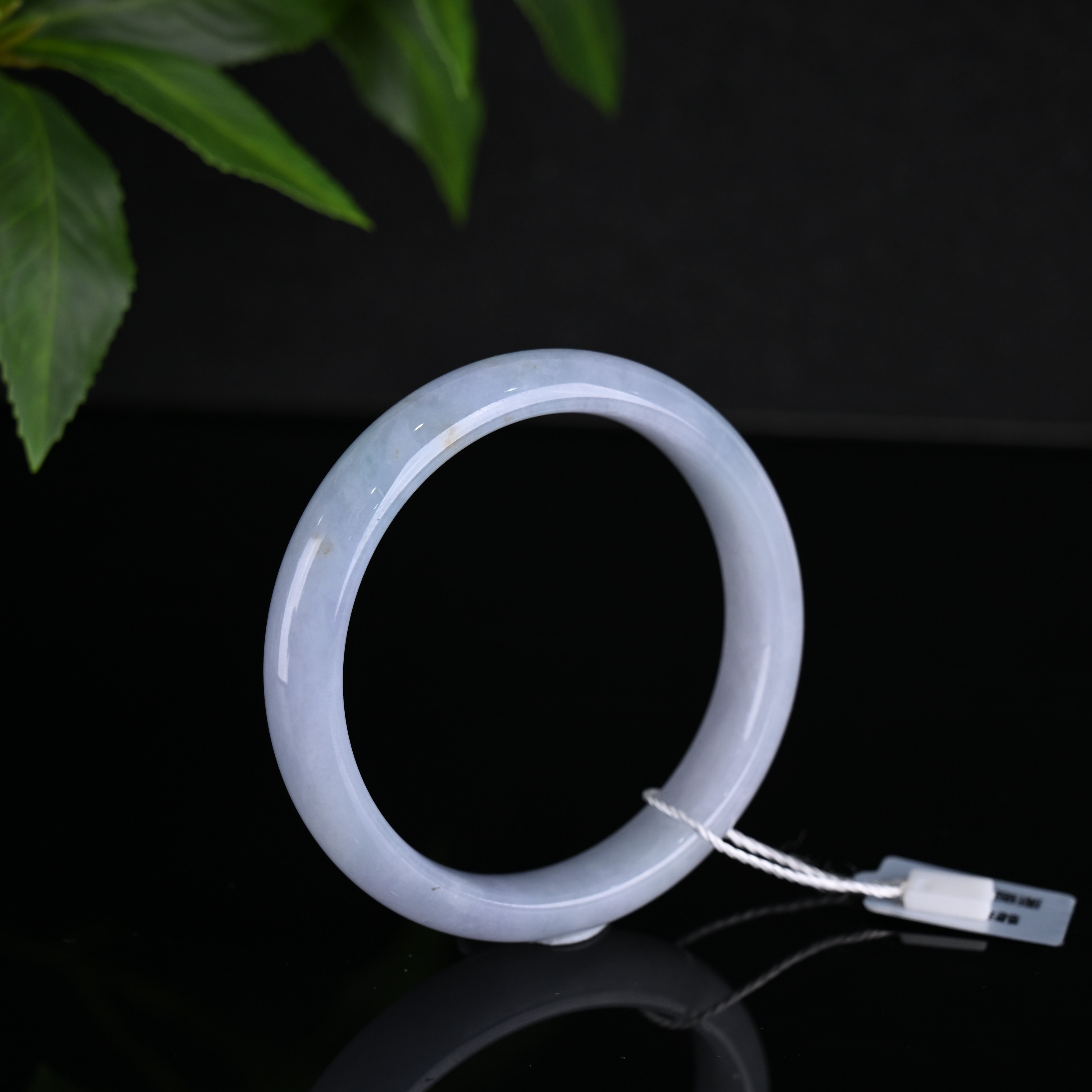 天然翡翠手镯 圈口57.4（TH636）