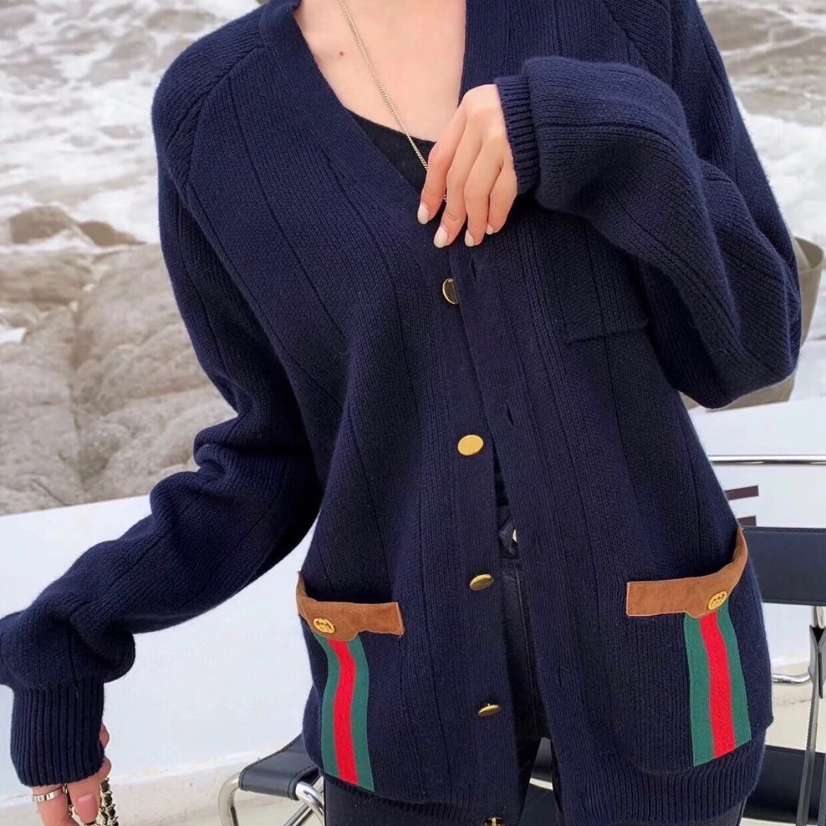 99新 GUCCI/古驰 M码/蓝色复古金扣口袋双g针织羊毛开衫/12464804