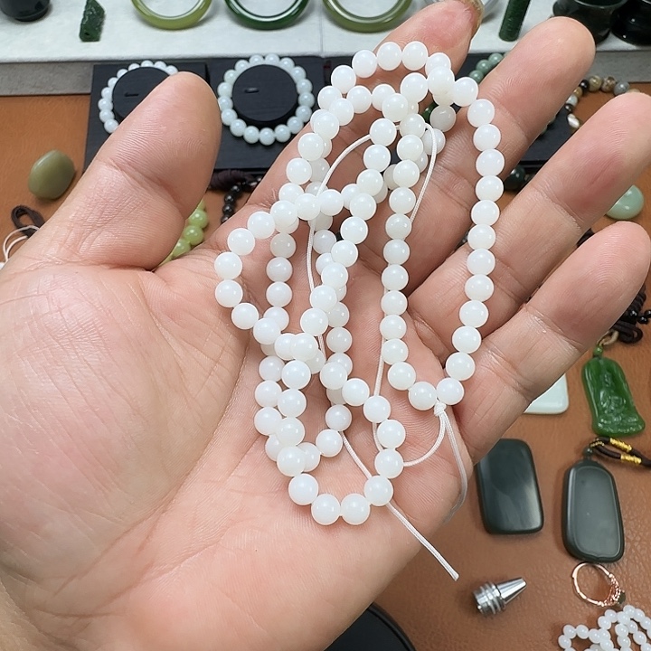 开***心和田玉未镶嵌颈饰