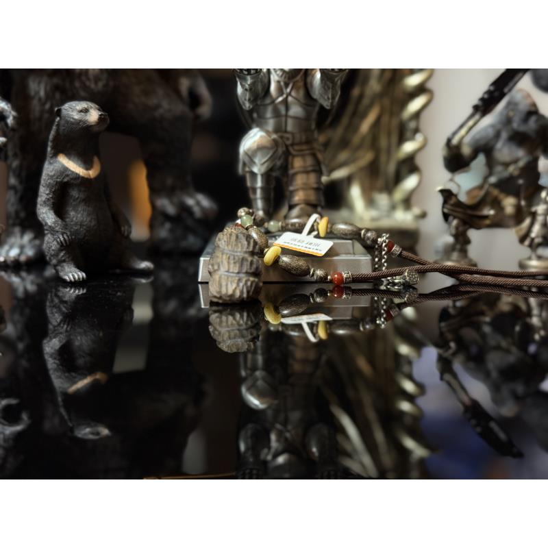 X-023新年中式一线天沉檀吊坠（无礼盒）0397