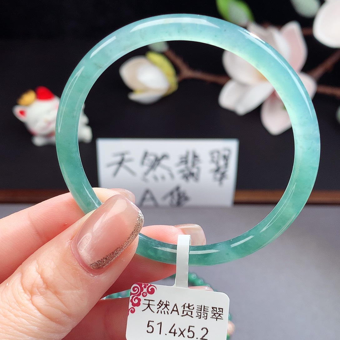 翡翠手镯（圆镯）未镶嵌