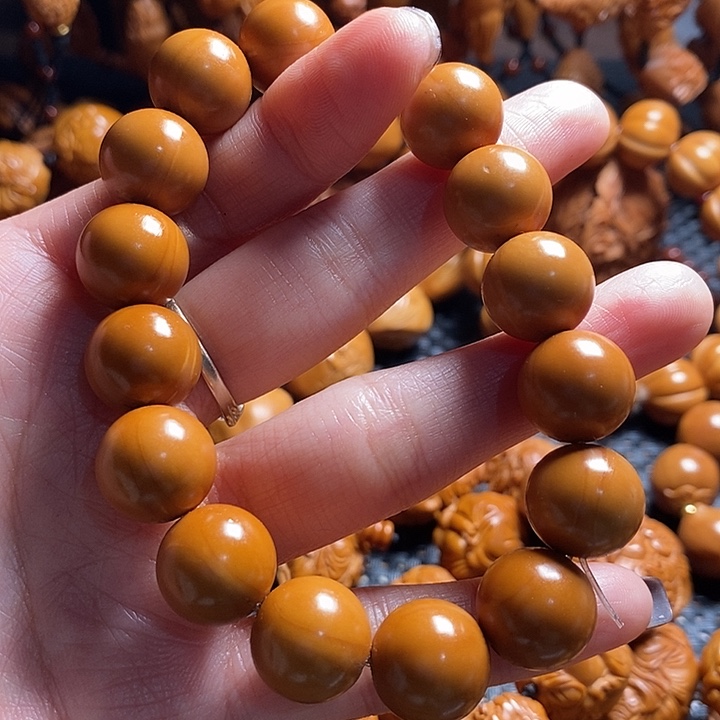 吊坠橄榄核九*狐正圆光珠