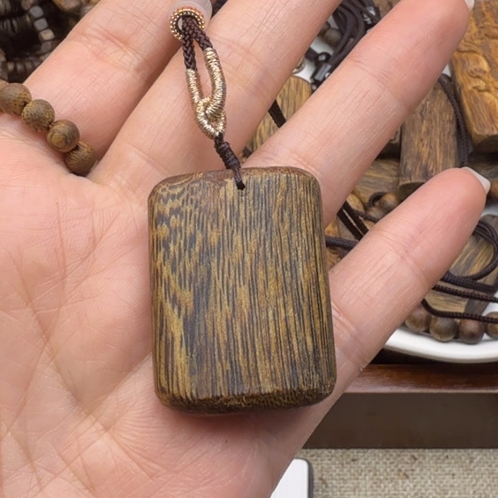 云***水沉香奇楠无事牌5克＋