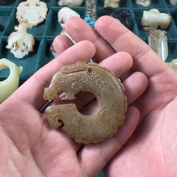 和田玉（糖玉）挂件未镶嵌舍**深