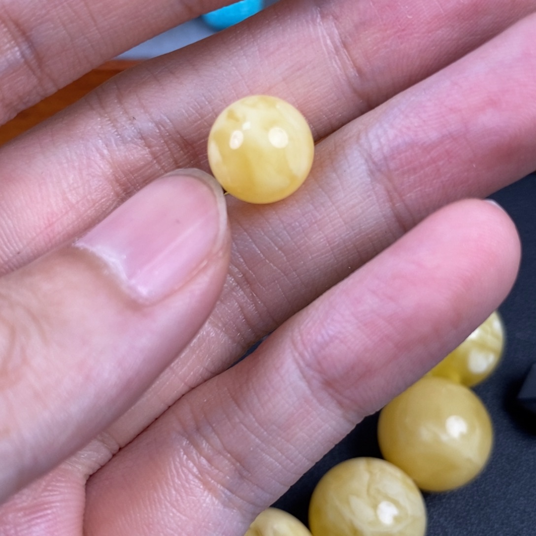 琥珀未镶嵌珠宝奇石33