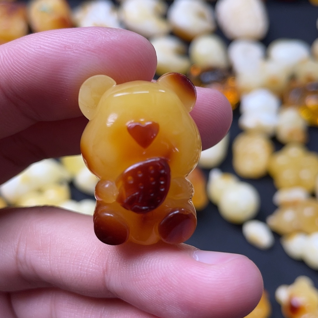 琥珀珠宝奇石未镶嵌