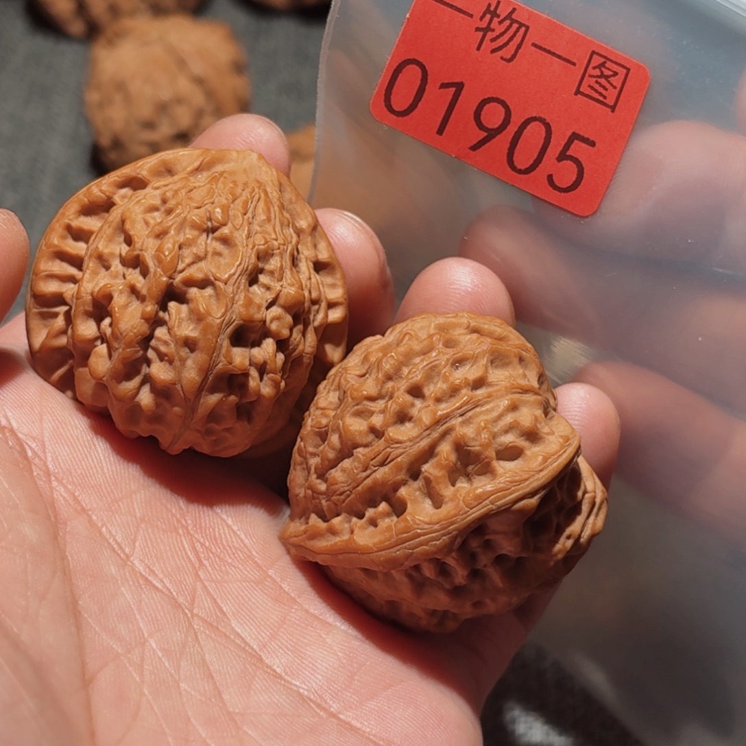 把件文玩核桃金牛