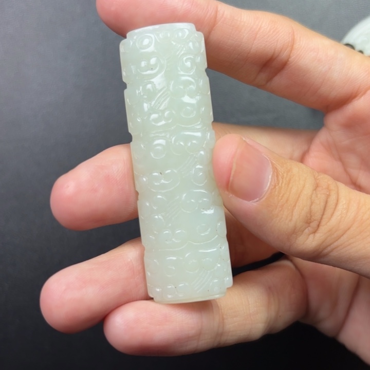 龙***一和田玉未镶嵌颈饰